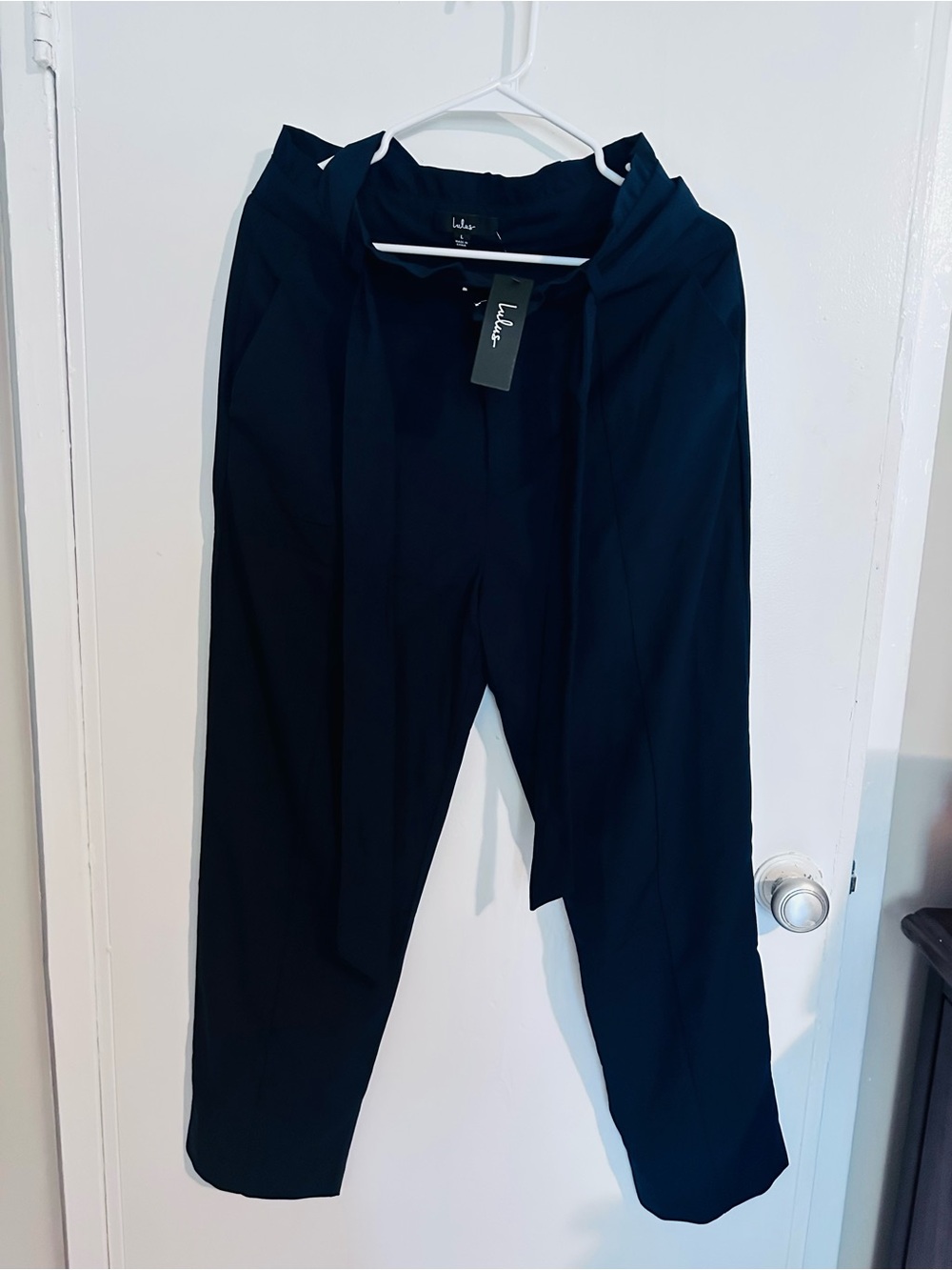 Lulu's woman's Black Dress Pants with Tapered Leg